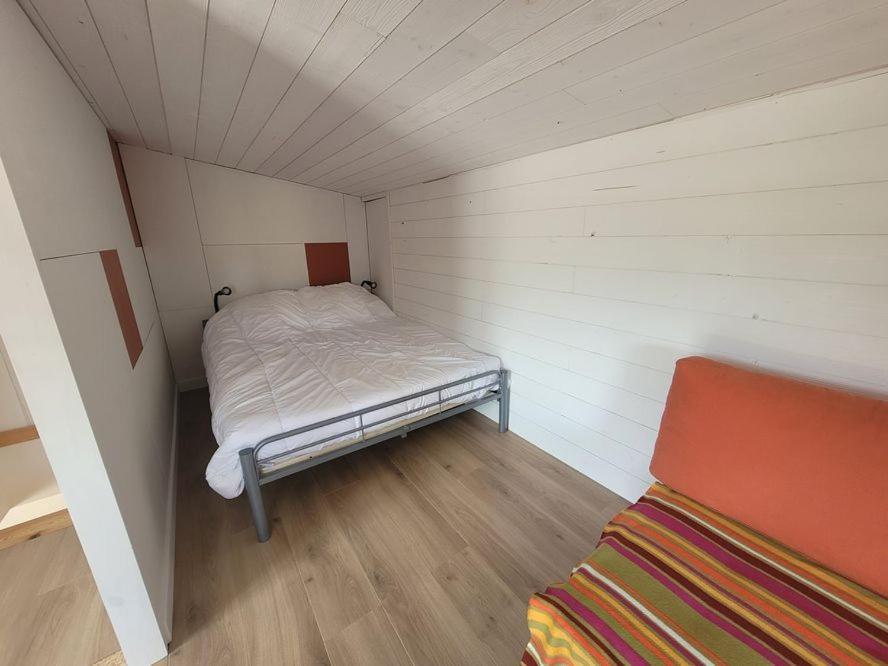 Jolie Maison Bois 8 A 10 Personnes Ferienhaus